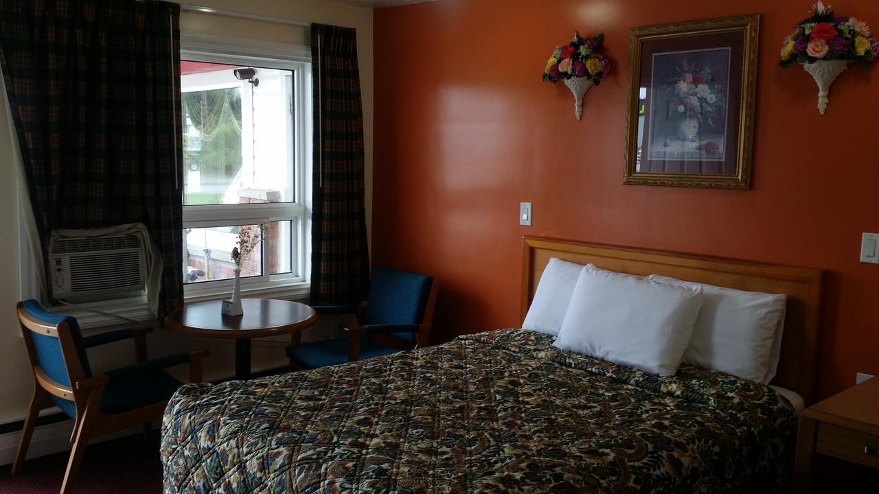 סטורג'און פאלס River Mist Inn מראה חיצוני תמונה
